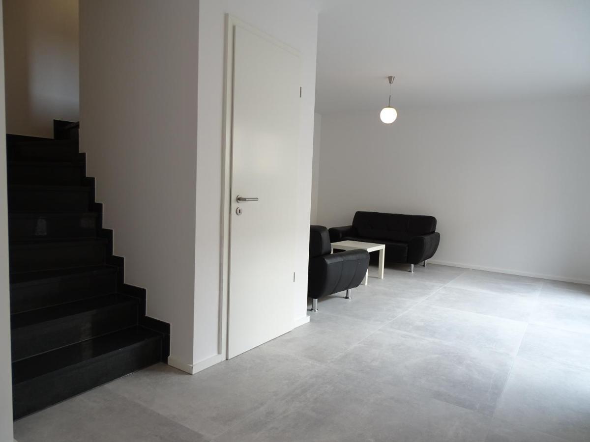 Avi City Apartments Kinghouse Düsseldorf Oda fotoğraf