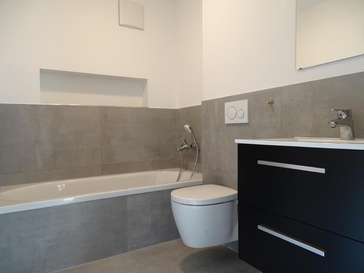 Avi City Apartments Kinghouse Düsseldorf Oda fotoğraf