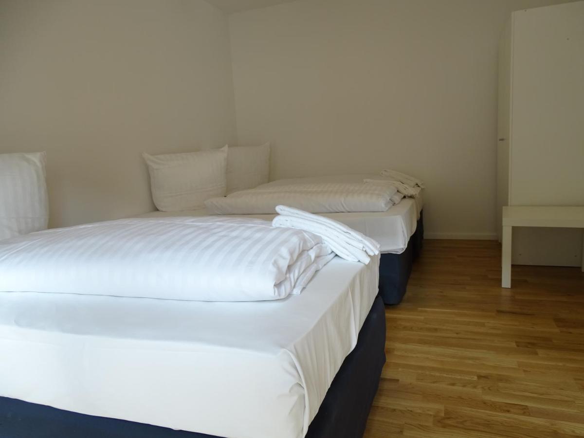 Avi City Apartments Kinghouse Düsseldorf Oda fotoğraf