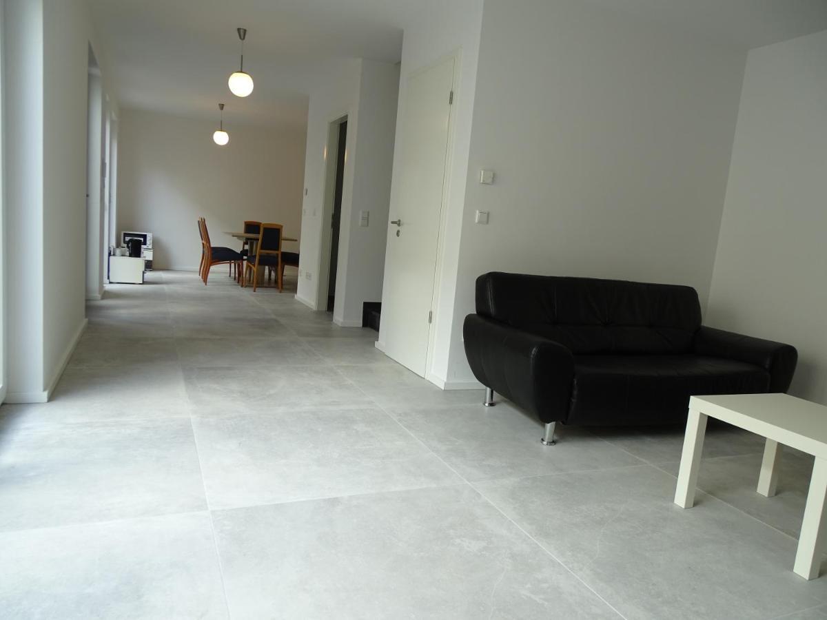 Avi City Apartments Kinghouse Düsseldorf Oda fotoğraf