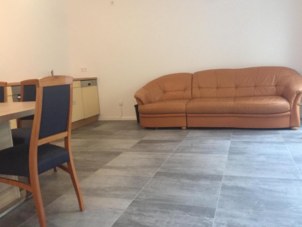 Avi City Apartments Kinghouse Düsseldorf Oda fotoğraf